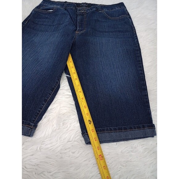 Nine West Jeans Average Capri  Size 14/31 Average Med Dark Denim - Picture 4 of 11